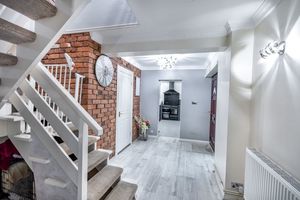 Photo 8- click for photo gallery